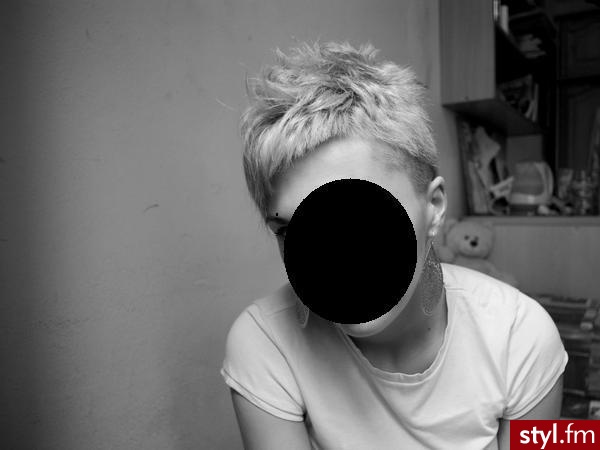 Średnie Fryzury