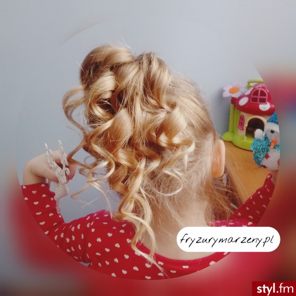 Średnie Fryzury
