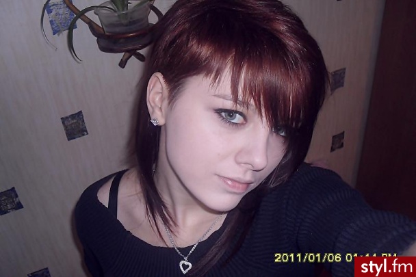 Średnie Fryzury