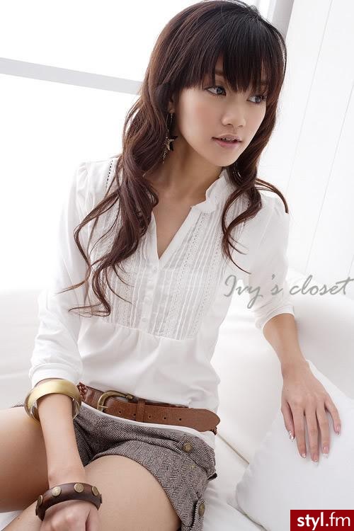 Biała koszulka. http://allegro.pl/l-89-bluzka-japan-style-bluzki-promocja-i1311158952.html - Pozostałe Ciuchy Moda