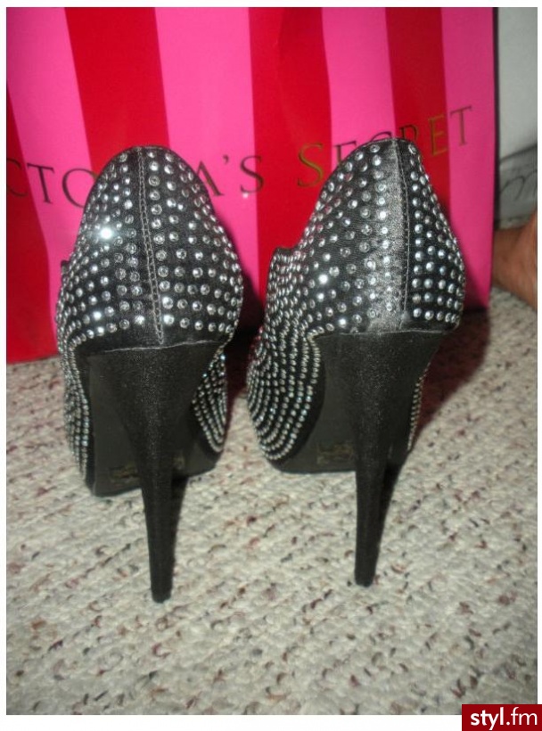 Szpilki Buty Moda