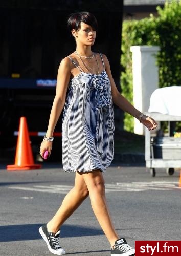 Rihanna - Moda uliczna Inne Moda