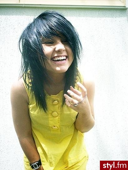 ;] 
brOok - EMO Alternatywne Średnie Fryzury