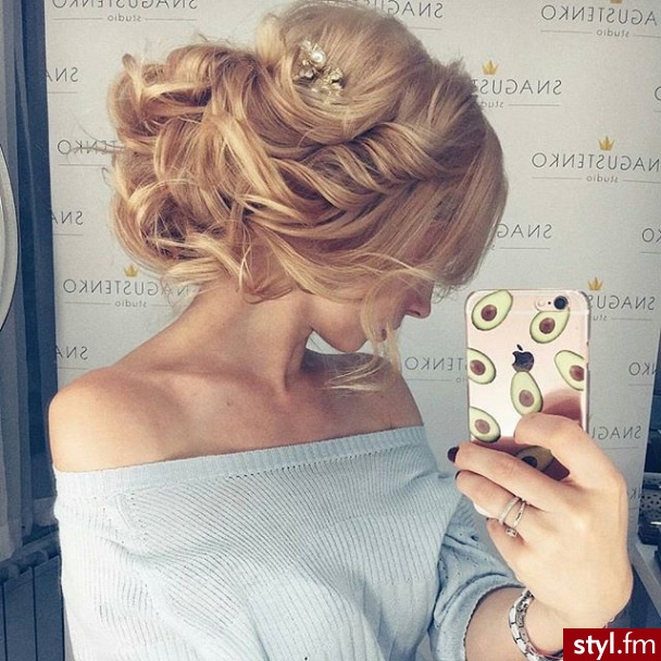 Blond Upięcie Kręcone Na co dzień Długie Fryzury