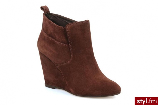Tila March PÓŁBUTY I BOTKI WEDGE BOOTY STITCH SUEDE BY TILA MARCH (Bordowy) - Botki Buty Moda