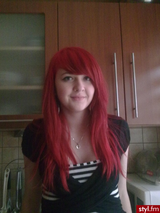 my sister - Rude Rozpuszczone Proste z grzywką Na co dzień Długie Fryzury