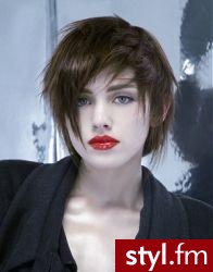 Średnie Fryzury