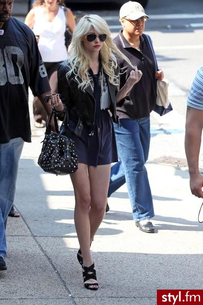 Taylor Momsen - Moda uliczna Inne Moda