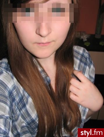 przepraszam, za rękę w tle. ;> - Długie Fryzury