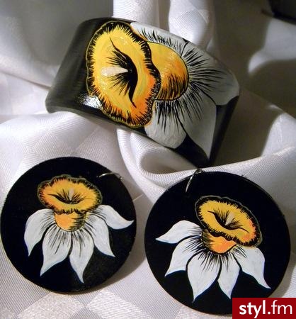 bizuteria drewniana malowana farbkami....mojego wykonania. - Pozostałe Dodatki Moda