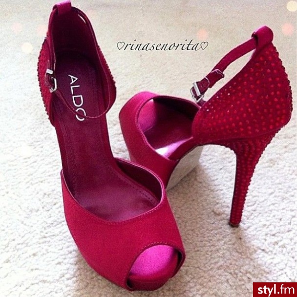Szpilki Buty Moda