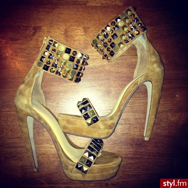 Szpilki Buty Moda
