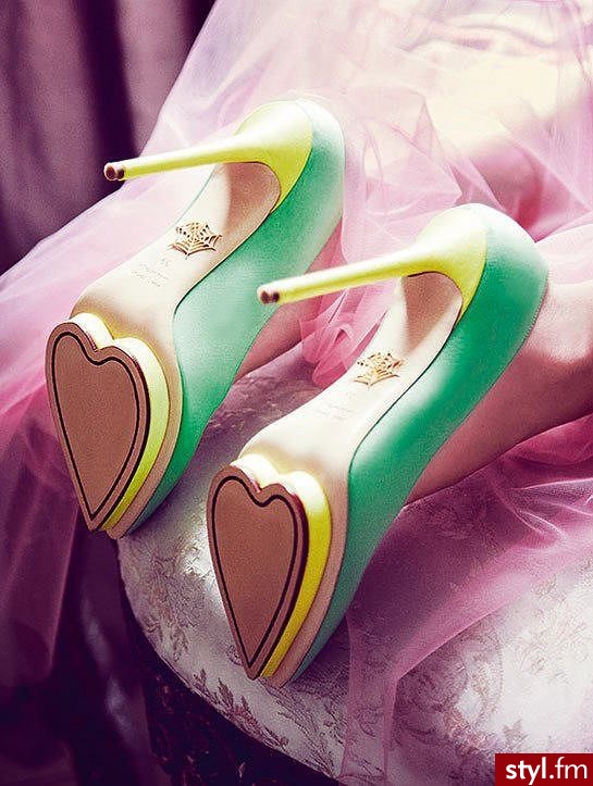 Szpilki Buty Moda