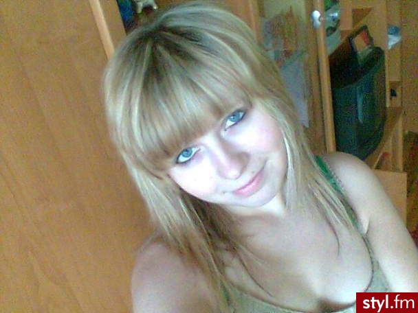 Średnie Fryzury