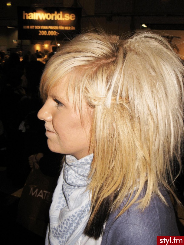 Średnie Fryzury