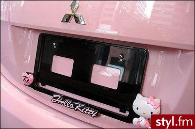 Tył auta z hello kitty - Misz-masz