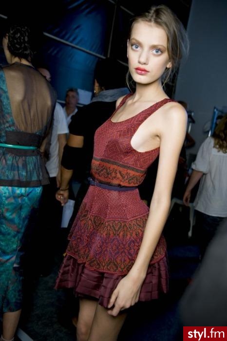 Sukienki Moda