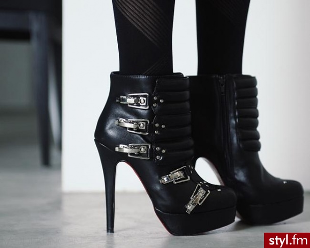 Pozostałe Buty Moda