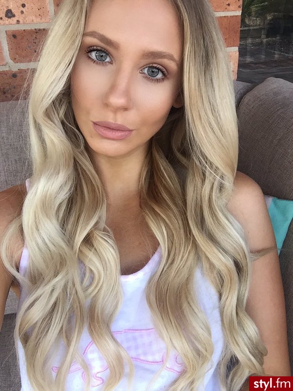Blond Rozpuszczone Kręcone Na co dzień Długie Fryzury