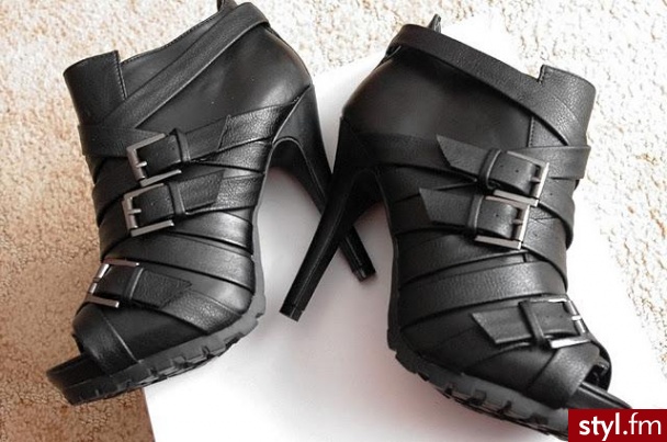 Pozostałe Buty Moda
