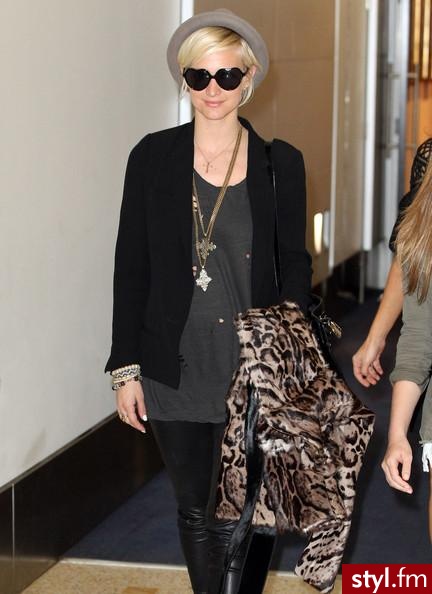 Ashlee Simpson - Moda uliczna Inne Moda