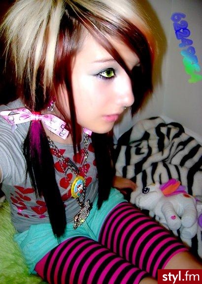 EMO Alternatywne Średnie Fryzury