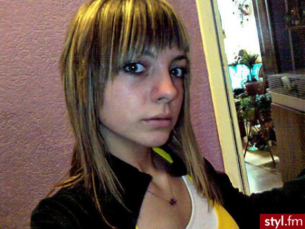 Średnie Fryzury