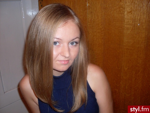 Średnie Fryzury