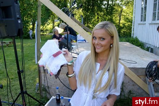 Blond Rozpuszczone Proste Na co dzień Długie Fryzury