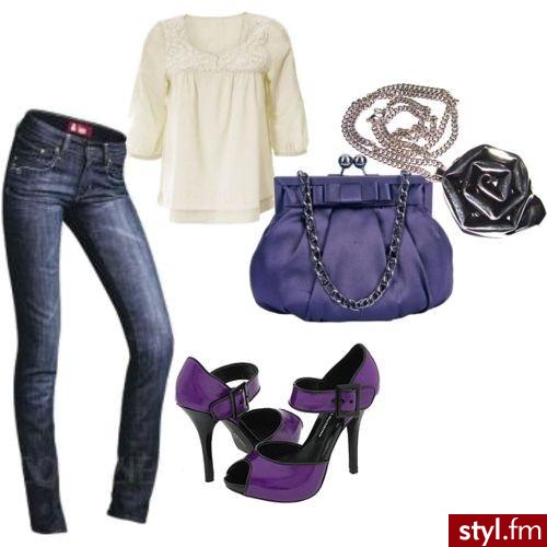 Jeansy - cogdziezaile.pl
bluzka - cogdziezaile.pl
buty - zappos.com
torebka - polki.pl
wisior - allegro.pl - Styler