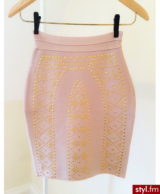 Średnie Spódnice Moda