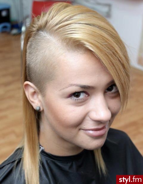 Średnie Fryzury