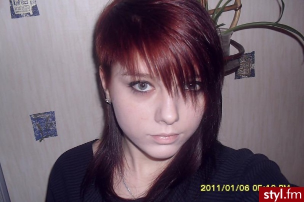 Średnie Fryzury