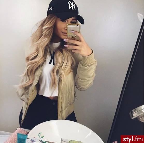 Blond Rozpuszczone Kręcone Na co dzień Długie Fryzury