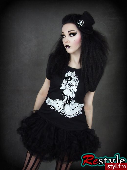 Restyl xD. Najpiękniejsza ^^ - Pozostałe Ciuchy Moda