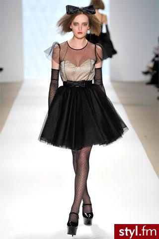 Jeżeli zdjęcie znajduje się już w galerii poproszę o link - Pozostałe Ciuchy Moda