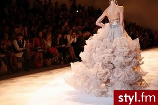 Sukienki Moda