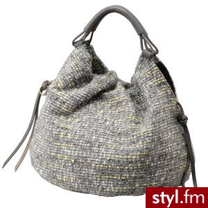ラメ感が華やか! たっぷり入るニットツイードバッグ−eruca.[エルーカ]−アイテム詳細 - Polyvore. Pobrano ze strony: http://www.polyvore.com/%E3%83%A9%E3%83%A1%E6%84%9F%E3%81%8C%E8%8F%AF%E3%82%84%E3%81%8B_%E3%81%9F%E3%81%A3%E3%81%B7%E3%82%8A%E5%85%A5%E3%82%8B%E3%83%8B%E3%83%83%E3%83%88%E3%83%84 - Pozostałe Torebki Moda