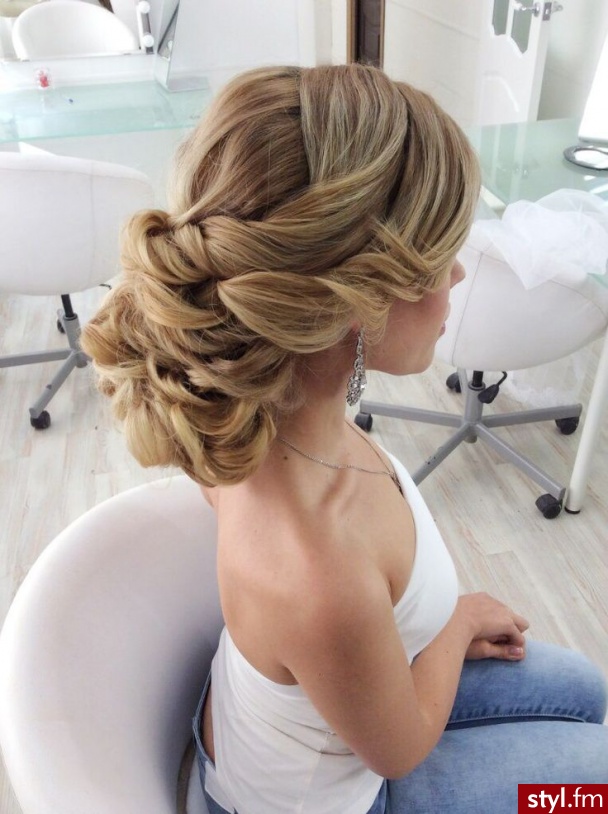 Blond Upięcie Kręcone Ślubne Długie Fryzury