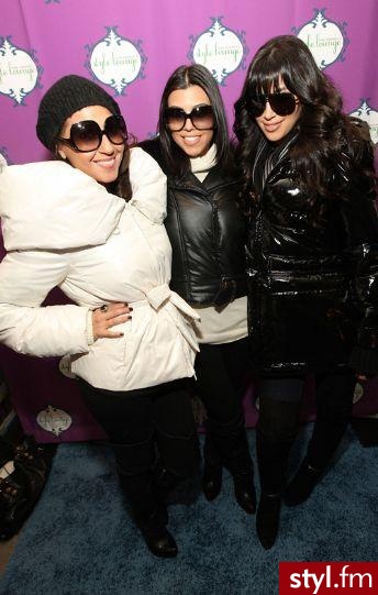 Kim Kardashian & Adrianna Bailon & Kourtney Kardashian - Moda uliczna Inne Moda