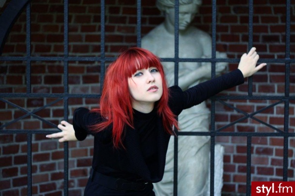 Średnie Fryzury