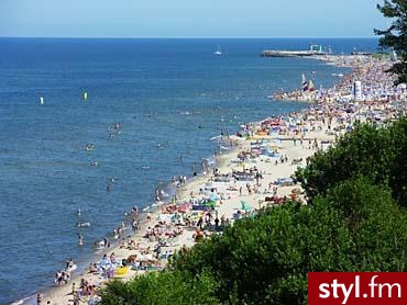 Nie mogłam się powstrzymać i wstawiłam to zdjęcie ! Plaża , piasek, egzotyczne drinki , zachód słońca i spokojna, relaksująca muzyka sącząca się z głośników . za kilka dni są wakacje , już nie mogę się doczekać ;) - Misz-masz