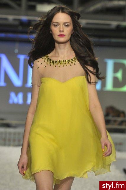 Sukienki Moda