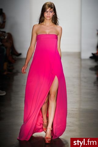 Sukienki Moda