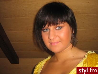 Średnie Fryzury
