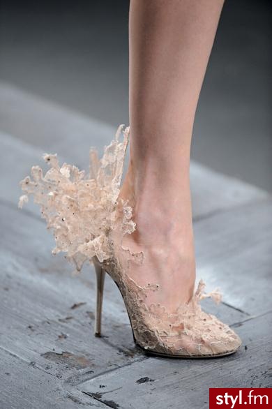 buty. 3 850 zł Valentino
Jeżeli już jest proszę o link - Pozostałe Buty Moda