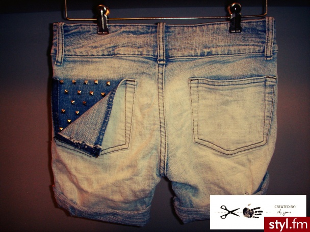 DIY Jeans (strona na fb - do sprzedaży i na allegro)

rozmiar 36/38

Idealne na upały - Jeansy Spodnie Moda