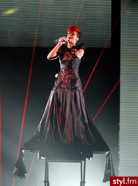rihanna22 - Sukienki Moda