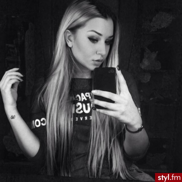 Blond Rozpuszczone Proste Na co dzień Długie Fryzury