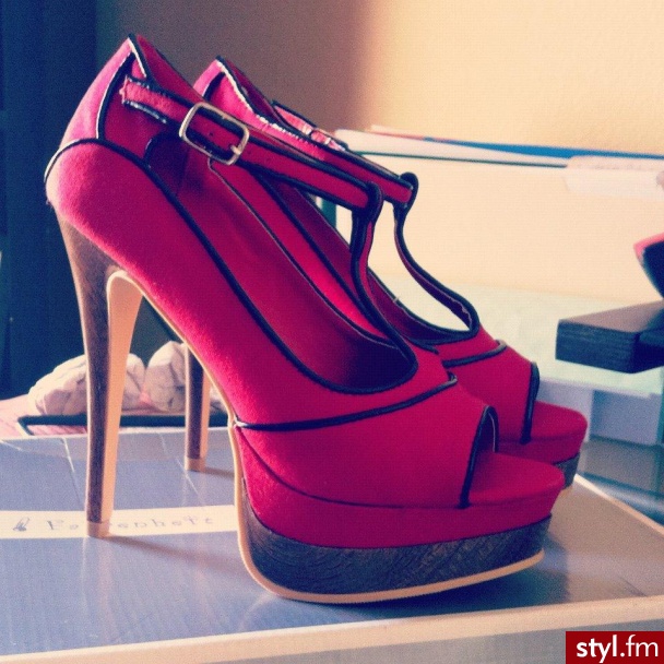 Szpilki Buty Moda